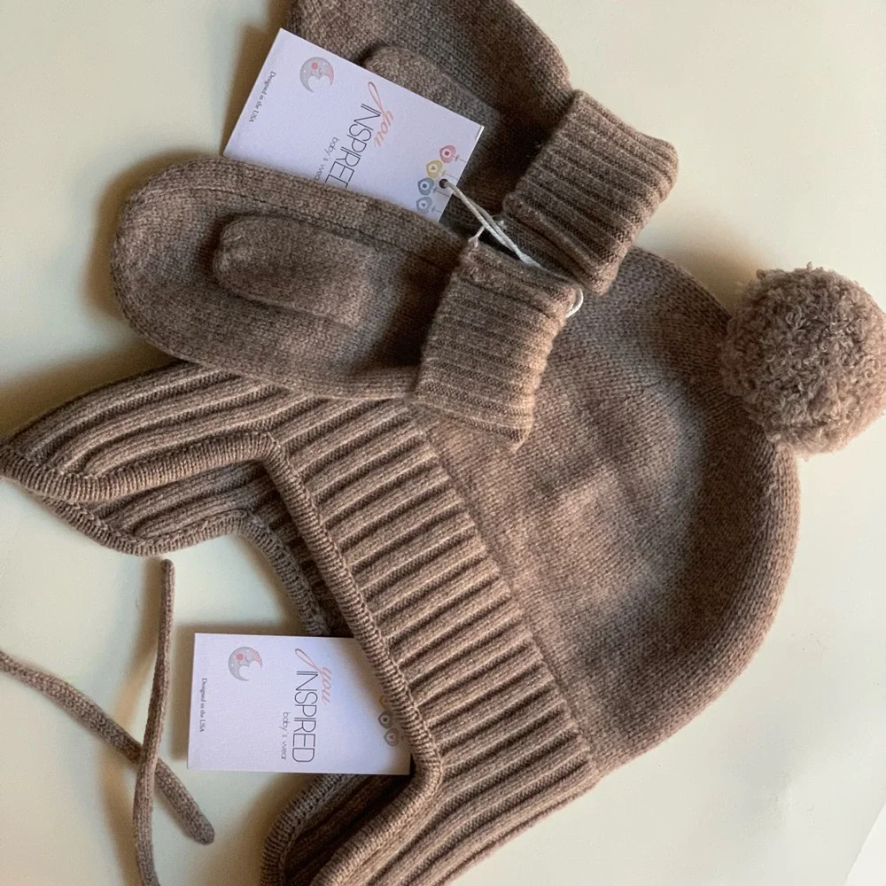 100% merino wool set hat mittens for baby toddler boy . Organic wool